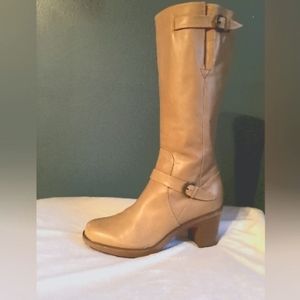 Vintage Vibes Dansko Nevada Amaretto  Leather Stacked Heel Boots